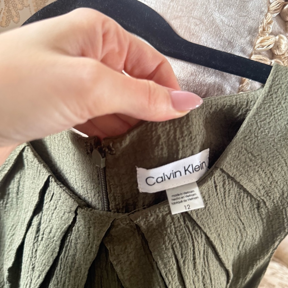 Calvin Klein | Green Sleeveless Belted Jumpsuit - Picture 9 of 9